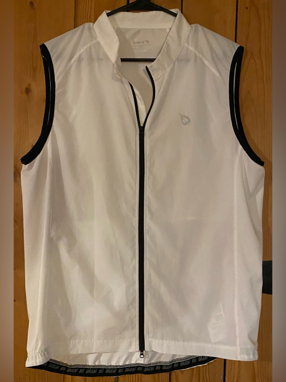 Baleaf White Sleeveless Windbreaker Vest with Black Trim